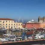 The Port 4* Livorno