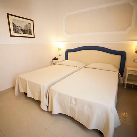 The Port 3* Livorno