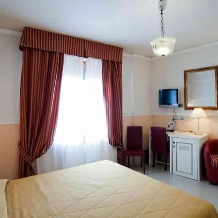The Port Aparthotel