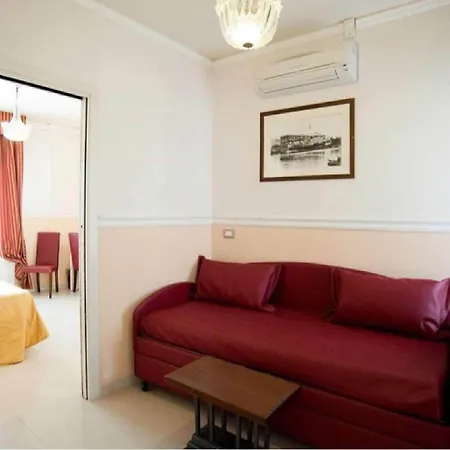 The Port Aparthotel 3*