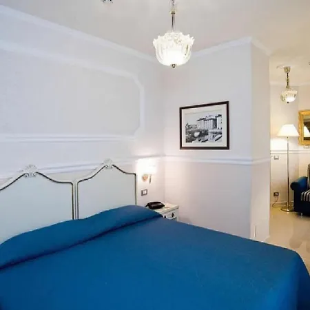 The Port Aparthotel 3*