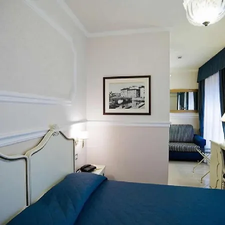 The Port 3* Livorno