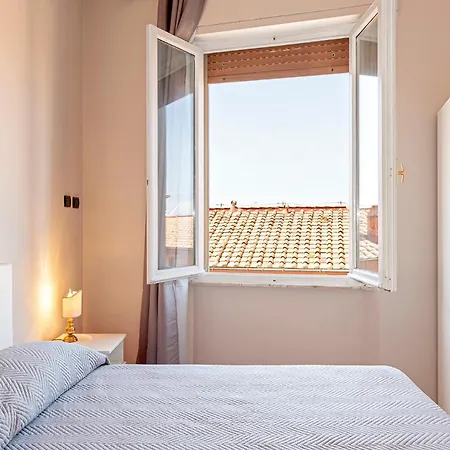 The Port 3* Livorno